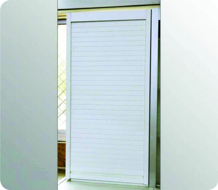 ROLLING SHUTTER PVC (SILVER FINISH)