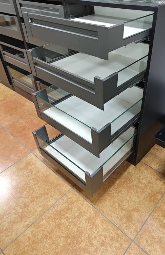 Tandem Grey Glass slim box