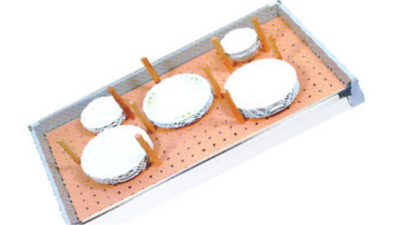 WOODEN PLATE HOLDER1